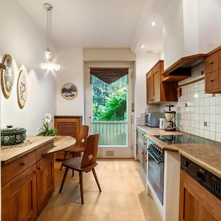 Villa Coris Ferienwohnung Magnolia Merano Exterior photo
